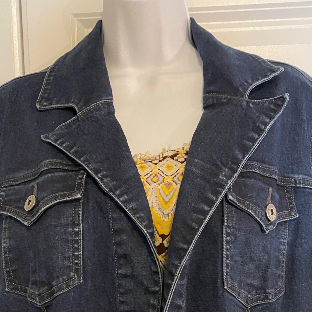 Elegant Dark Denim Trench Coat - Picture 7 of 12